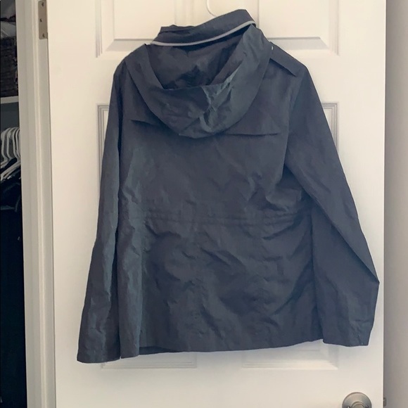 Water resistant jacket - Picture 2 of 2